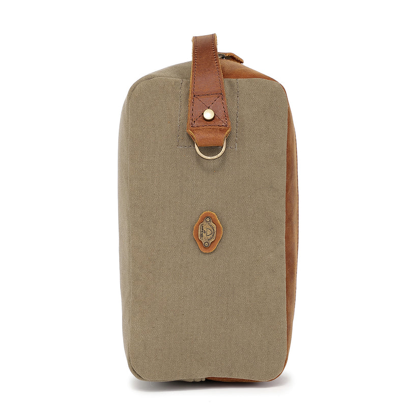 Valley Oak Toiletry Bag