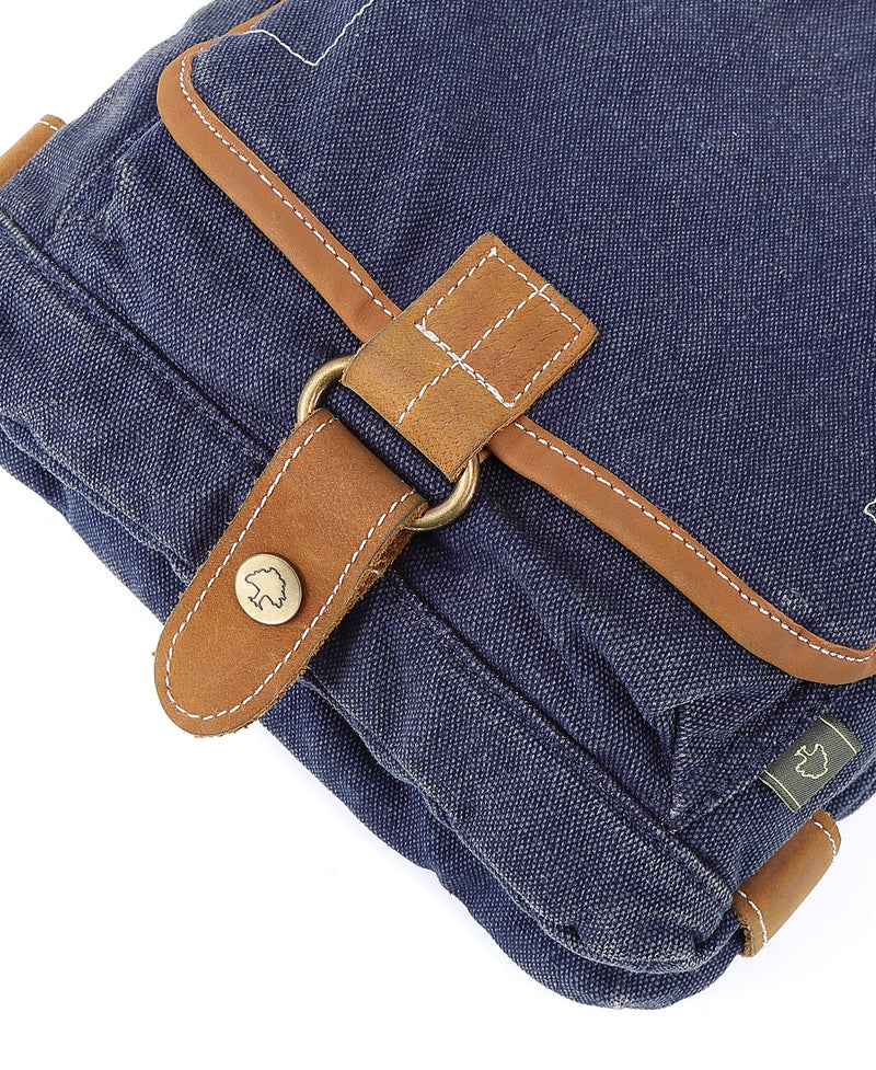 Oak Hill Crossbody